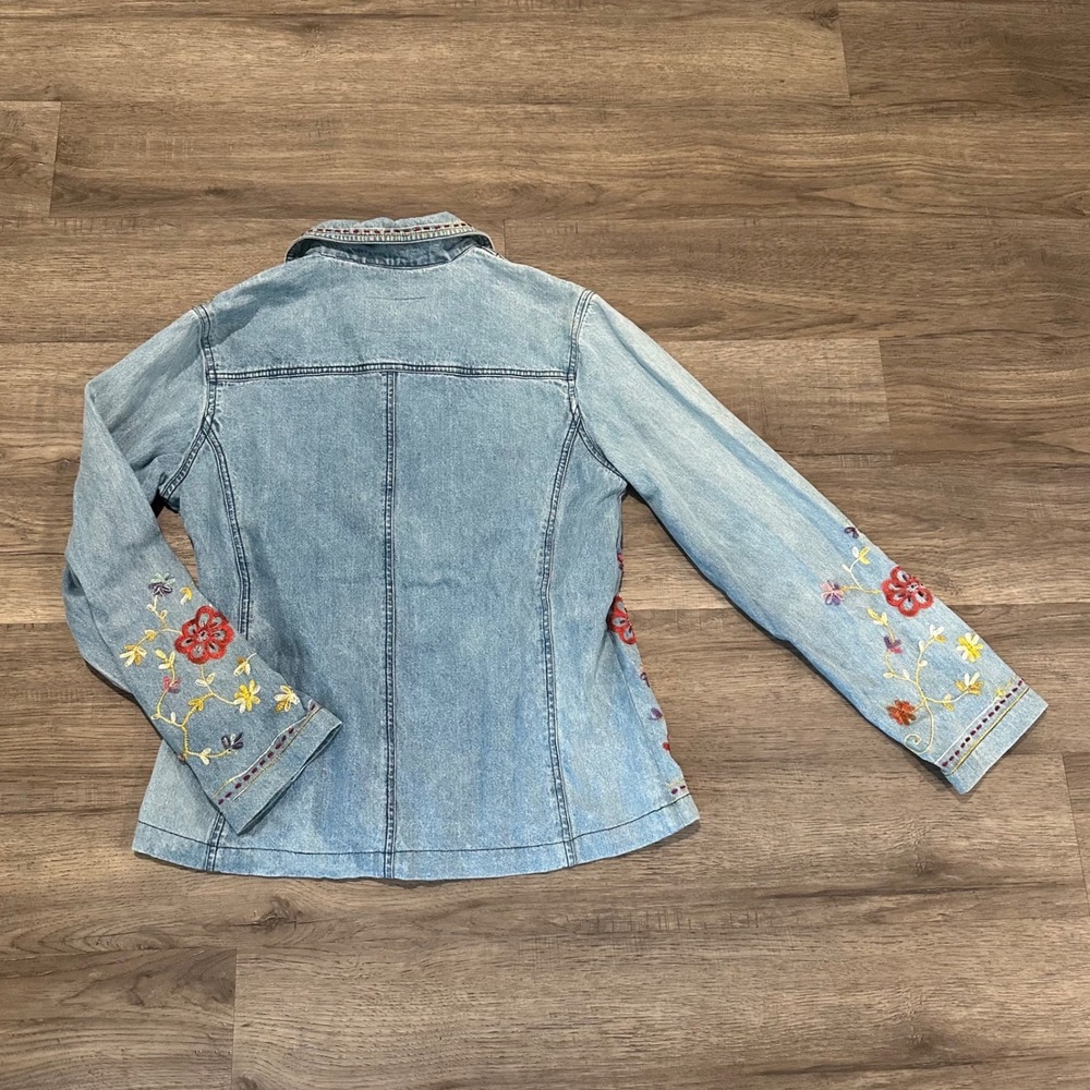 Vintage Bernardo Denim Jacket Womens Medium Blue Floral Embroidered Button Up - Picture 2 of 10